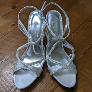 NEW Dyable Sandal Heel with Jeweled Straps size 8.5
